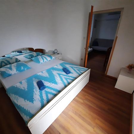 Apartments Brkovic Sukošan Chambre photo