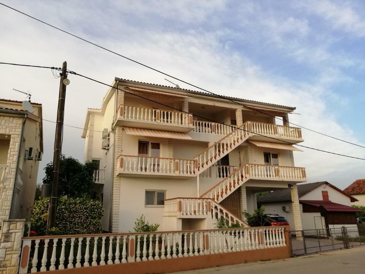 Apartments Brkovic Sukošan Extérieur photo